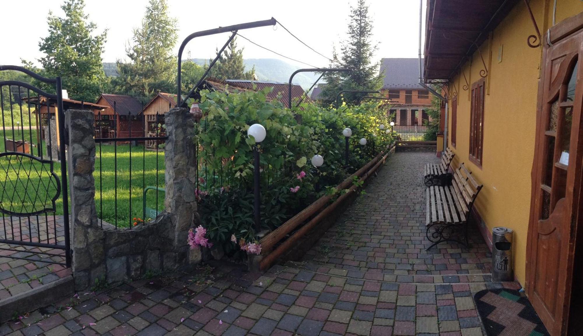 Guest House Dvir Pysanka Kosiv Εξωτερικό φωτογραφία